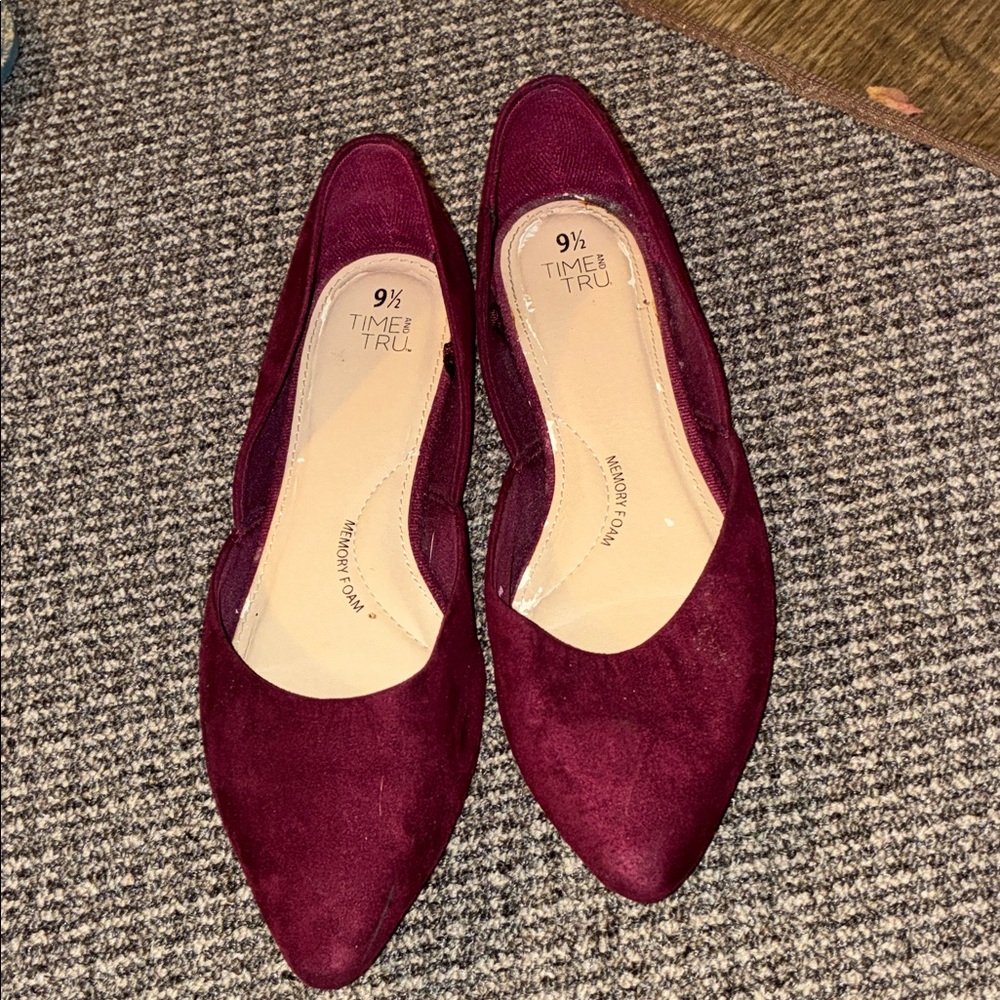 Time and Tru Women's Deep Red Flats